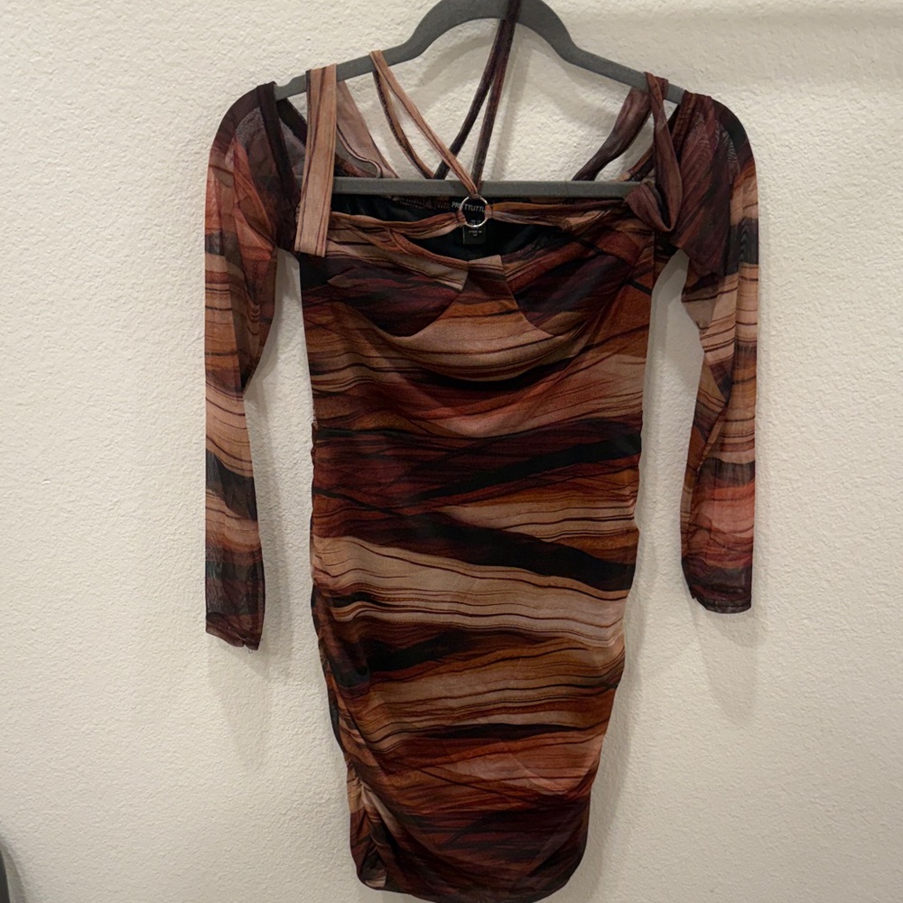 PrettyLittleThing long sleeve dress